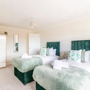 Wow! Seaview Sleeps 6-free Parking , Bournemouth United Kingdom